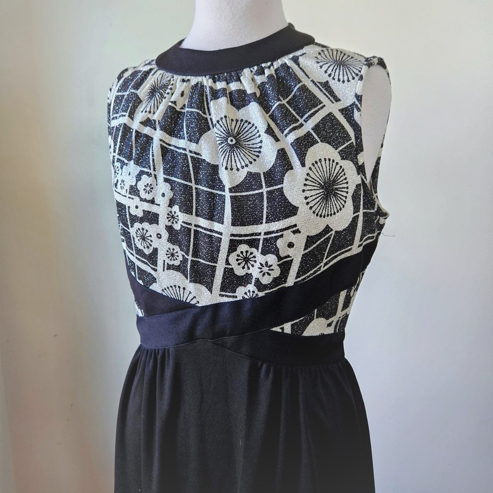 Vintage 70s Black Silver Floral Lurex‎ Disco Diva Maxi Dress Gown Polyester M/L